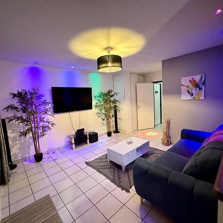 פור-דה-פראנס Exotic Palm , 1 Chambre Climatisee, Wifi Fibre, Vue Mer מראה חיצוני תמונה
